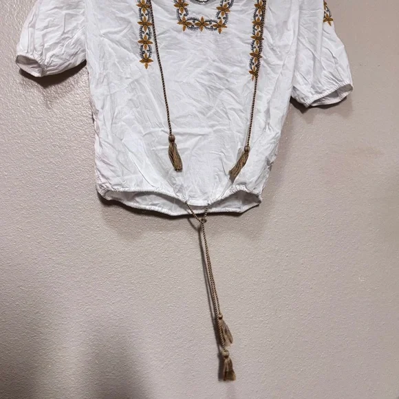 LUCKY BRAND Embroidered White Blouse with Gold Accents - Picture 2 of 7
